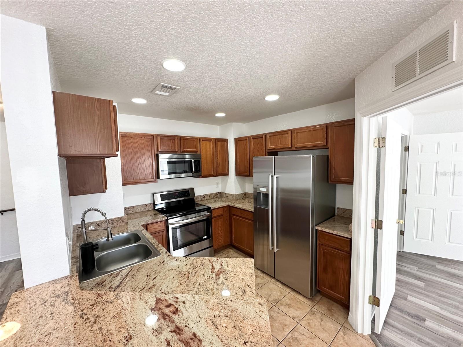 Image 9 of 33 For 4600 Moody Boulevard 6e