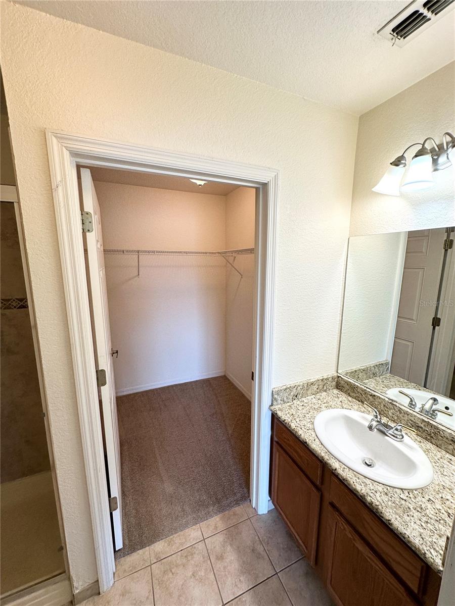 Image 12 of 23 For 4600 Moody Boulevard E 1k