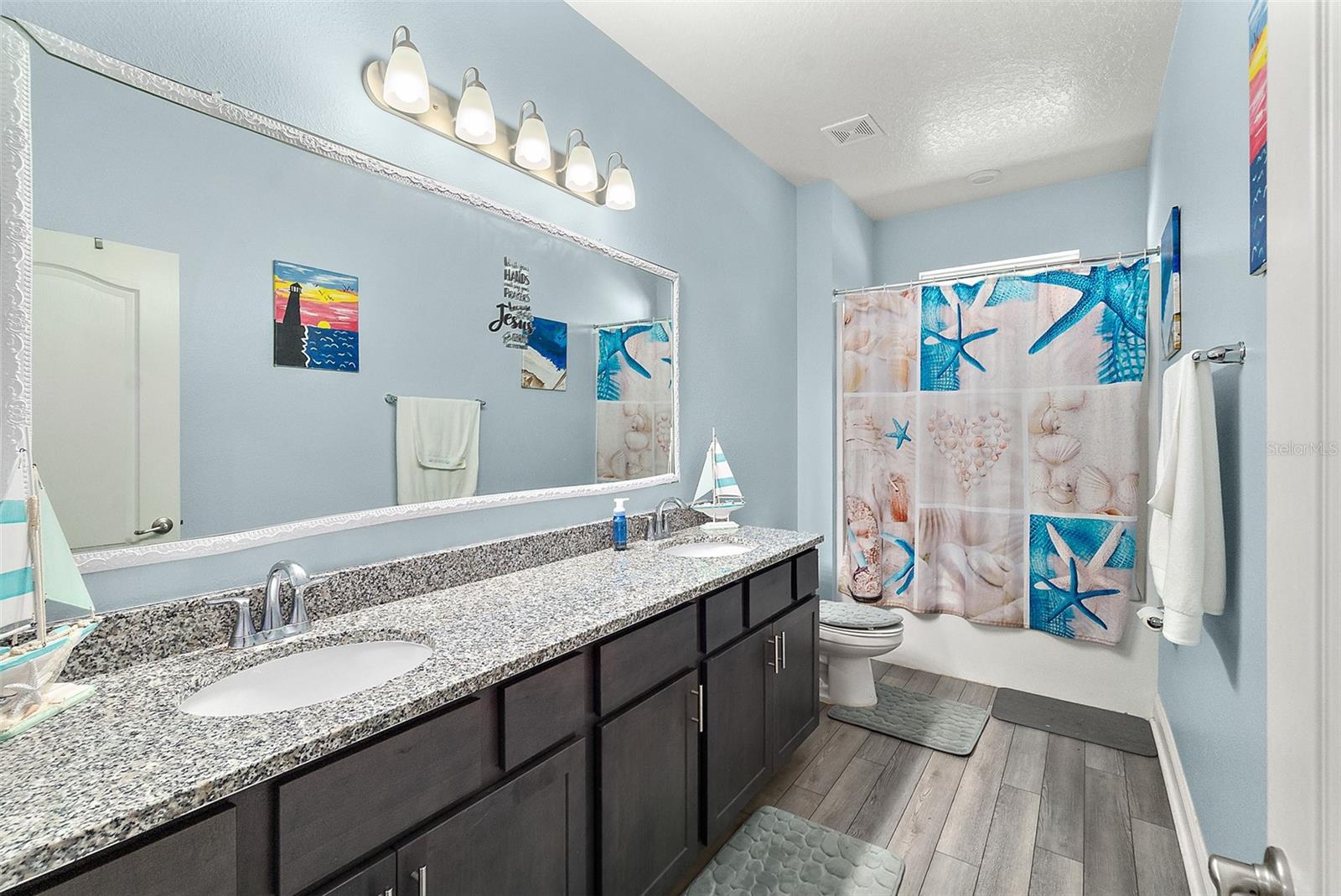 Image 12 of 46 For 3 Llacer Place