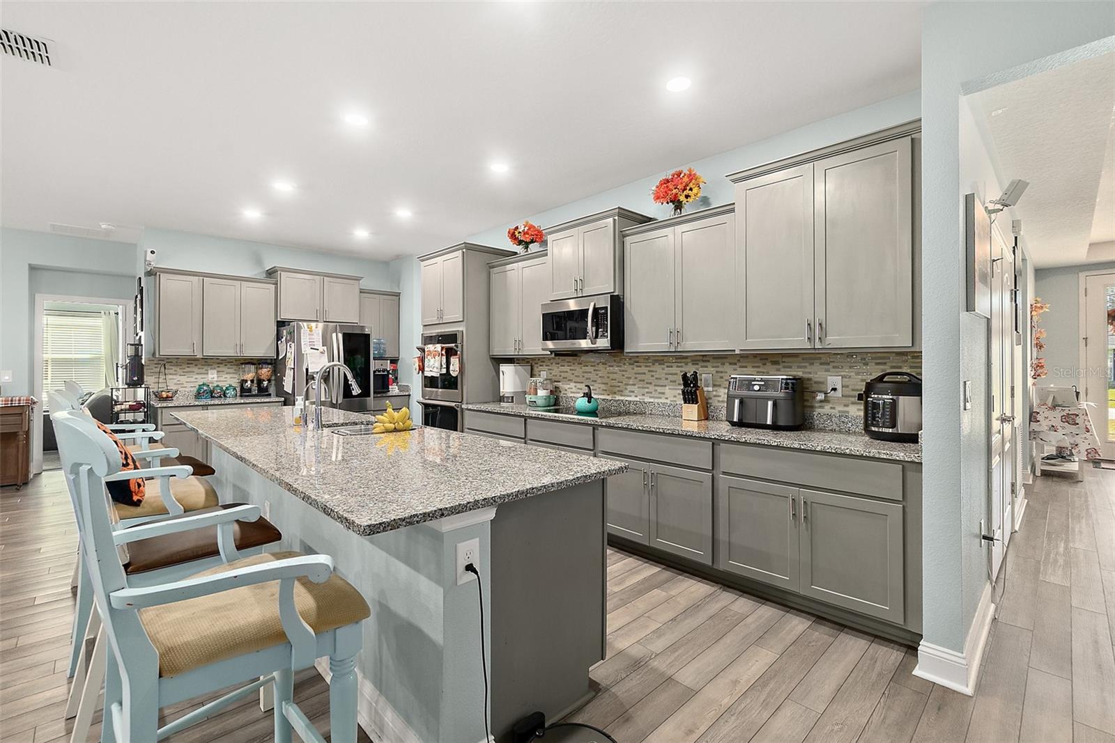 Image 31 of 46 For 3 Llacer Place