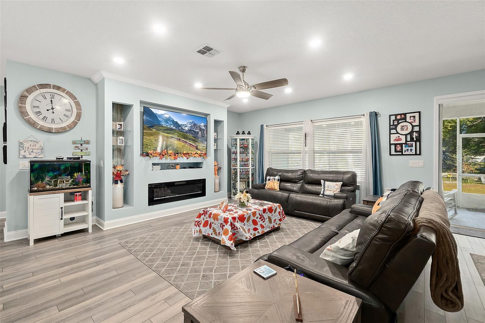 Image 34 of 46 For 3 Llacer Place