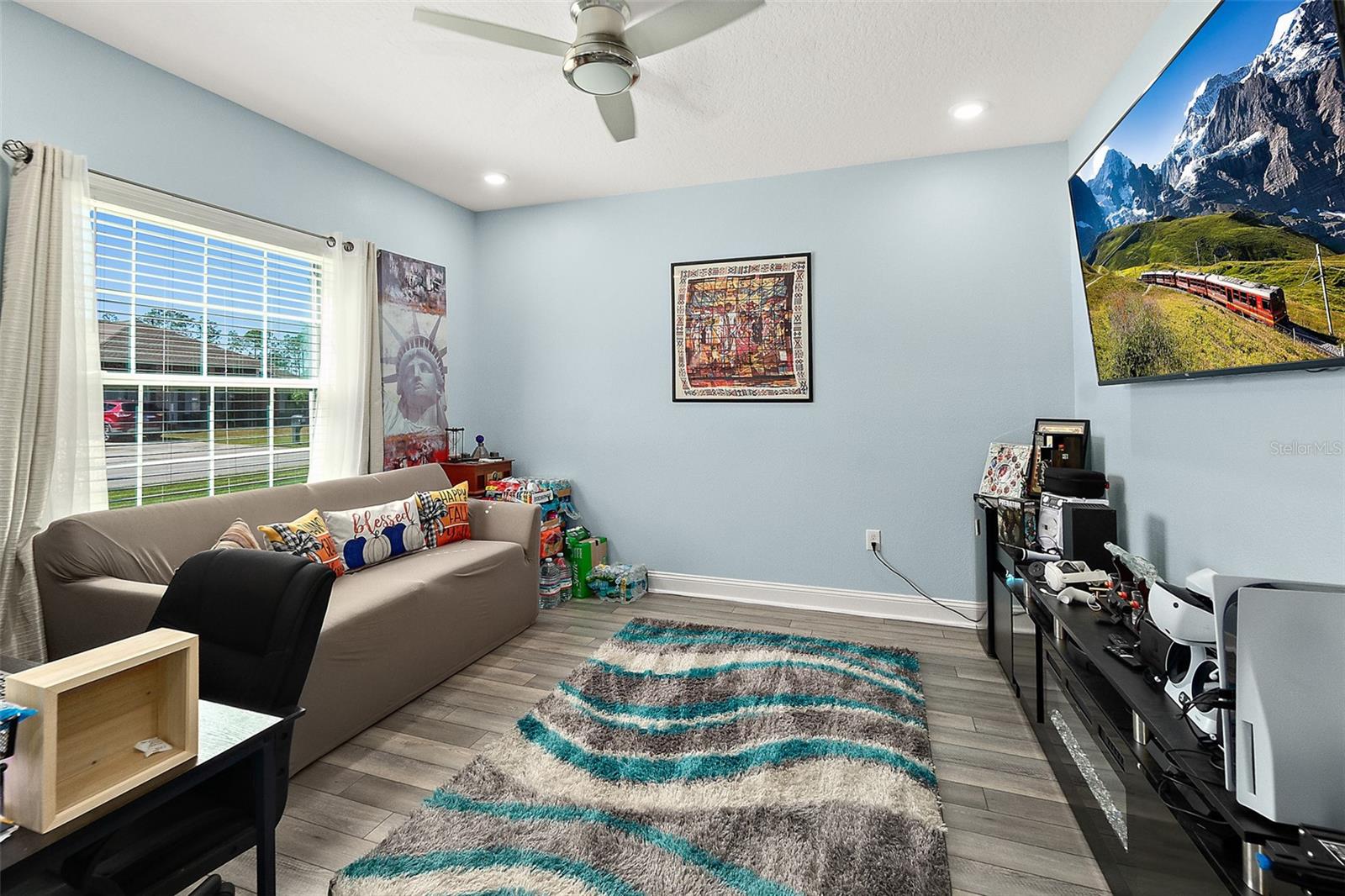 Image 4 of 46 For 3 Llacer Place