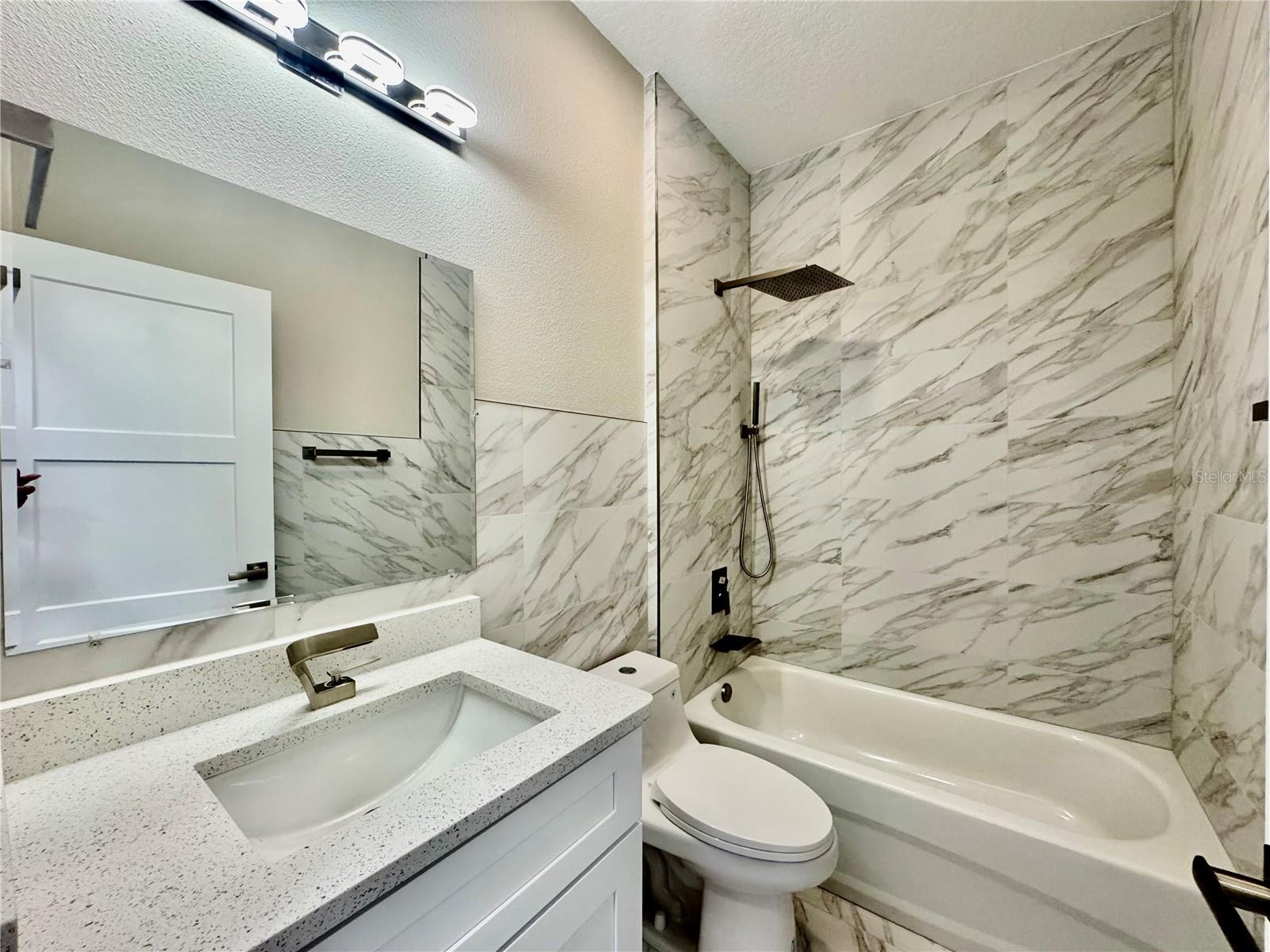 Image 11 of 15 For 21 Columbia Lane A