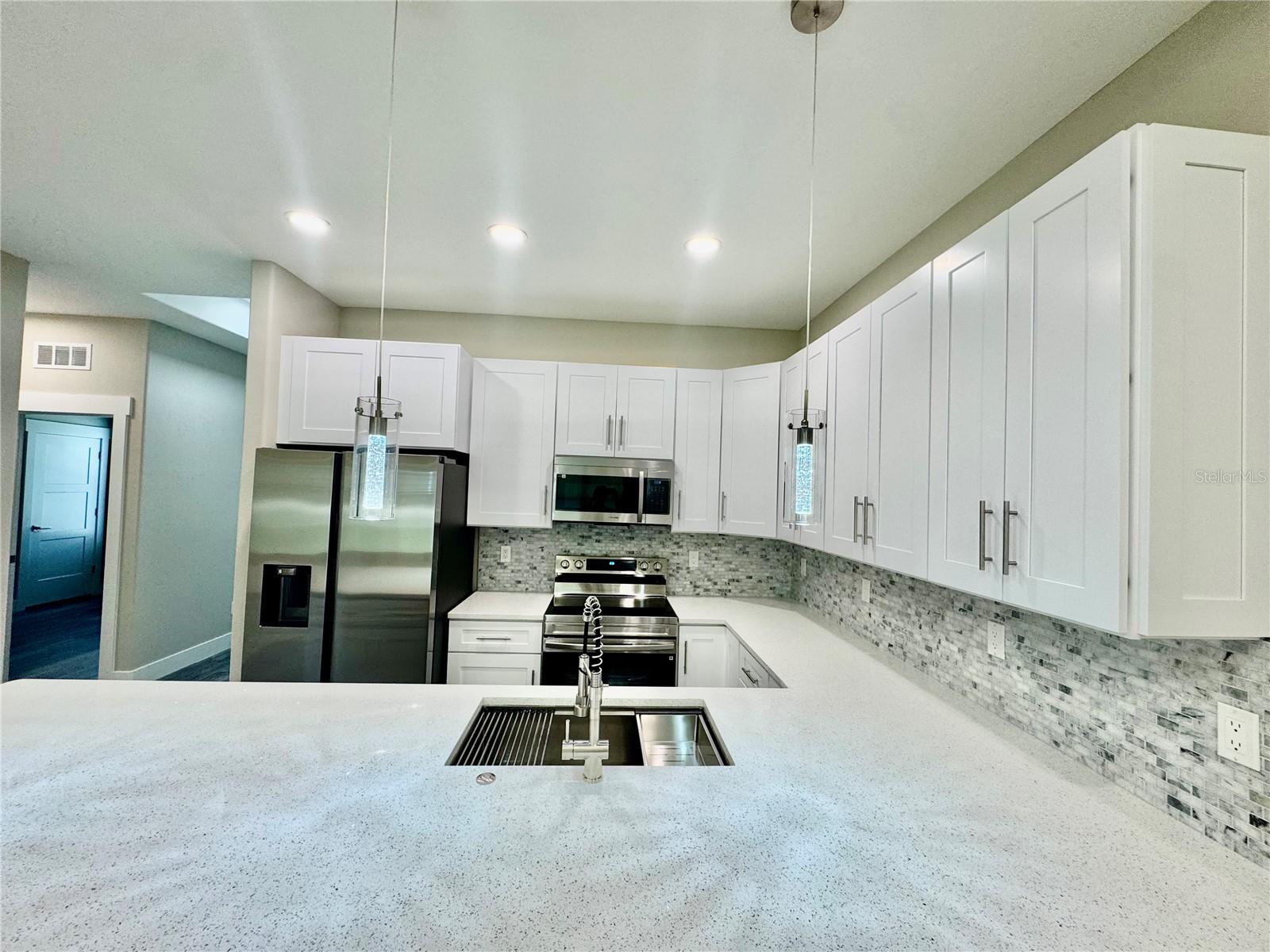 Image 7 of 15 For 21 Columbia Lane A