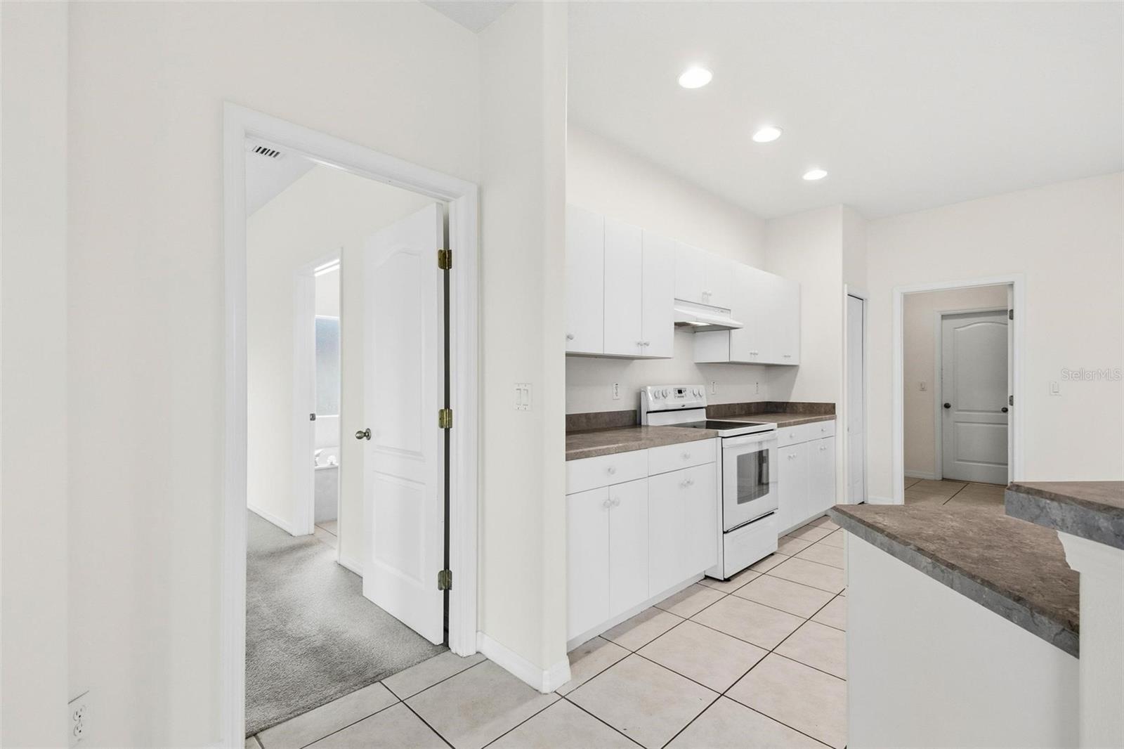 Image 37 of 55 For 29 Diamond Drive