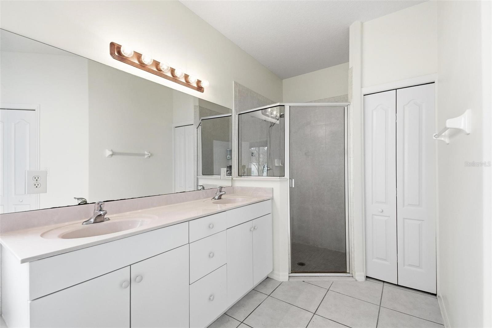 Image 39 of 55 For 29 Diamond Drive