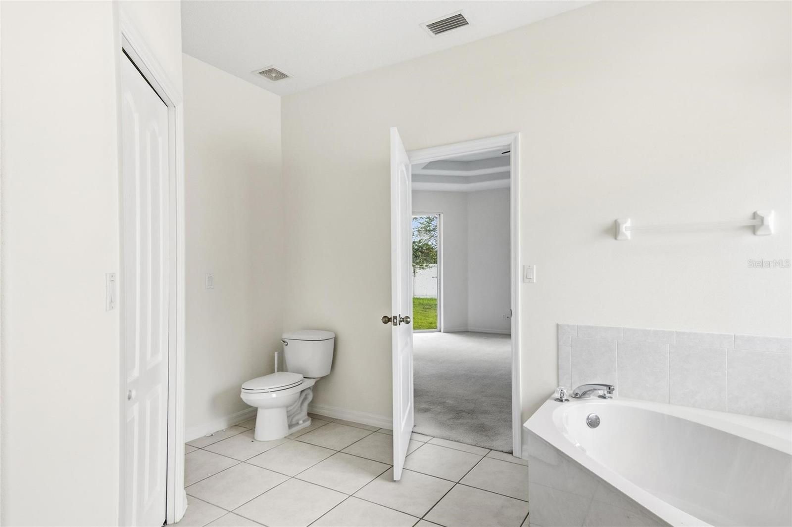 Image 41 of 55 For 29 Diamond Drive