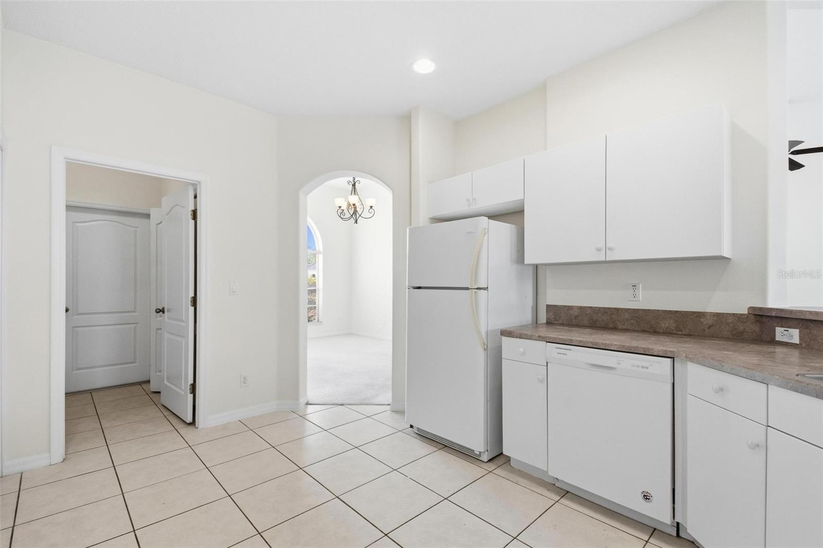 Image 8 of 55 For 29 Diamond Drive