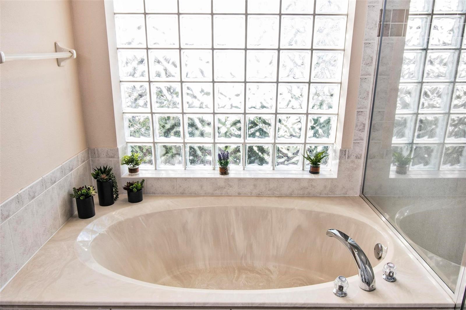 Image 36 of 99 For 17 Sandpiper Court