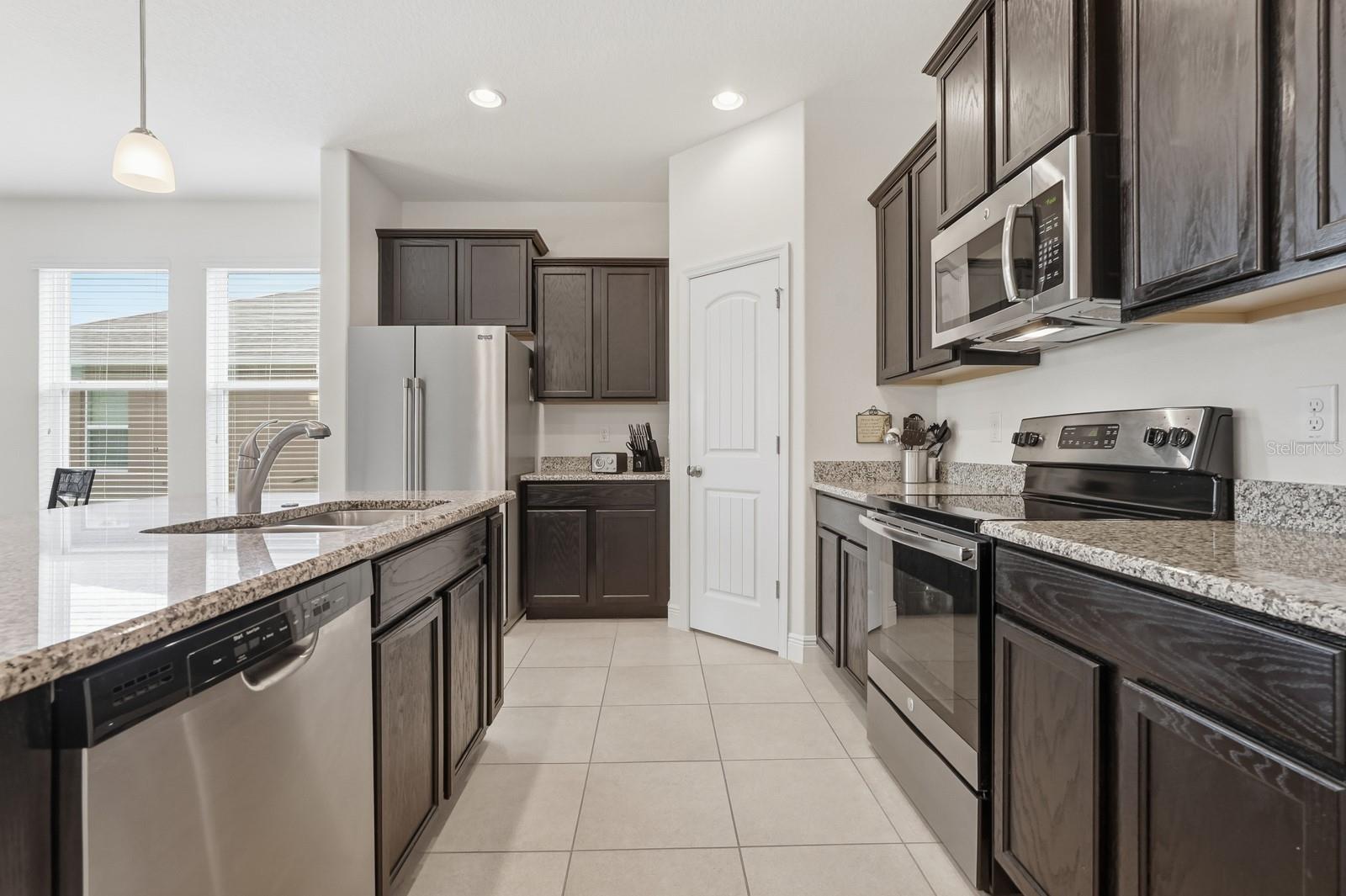 Image 20 of 57 For 255 River Vale Lane