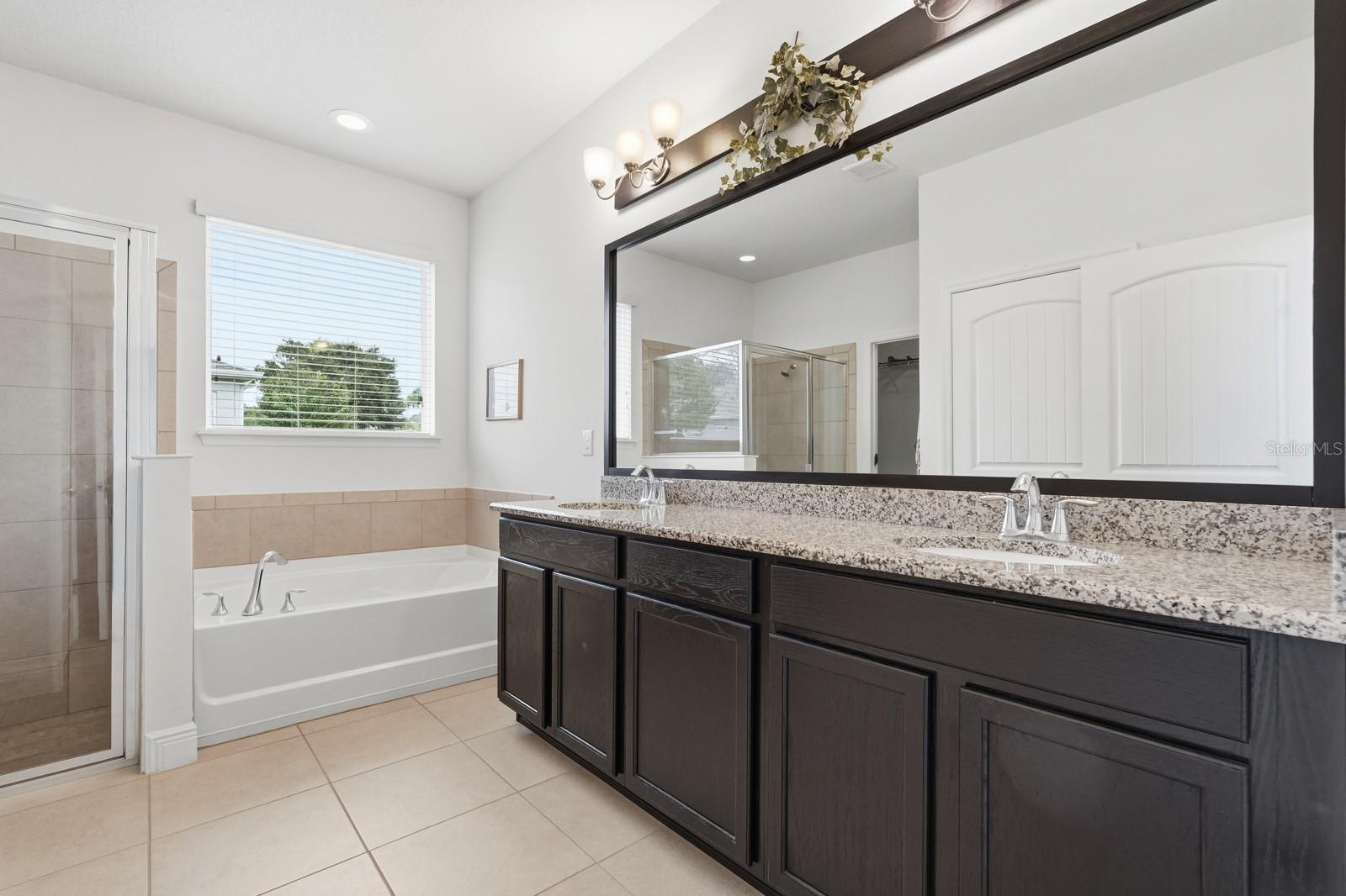 Image 31 of 57 For 255 River Vale Lane