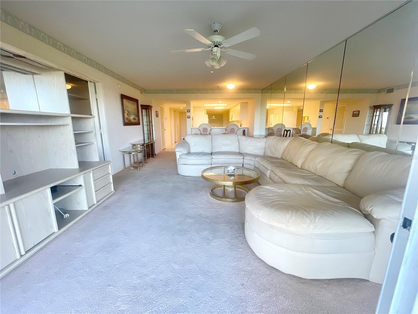 Image 10 of 47 For 4 Oceans West Boulevard 402b