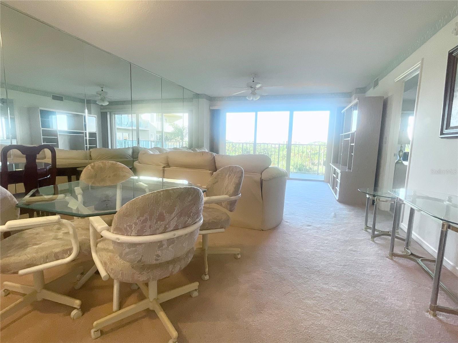 Image 13 of 47 For 4 Oceans West Boulevard 402b