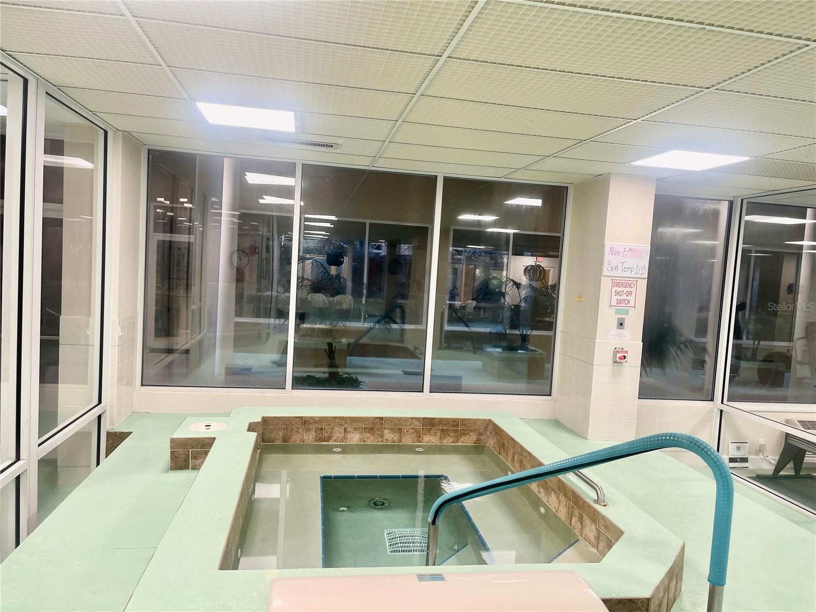 Image 43 of 47 For 4 Oceans West Boulevard 402b