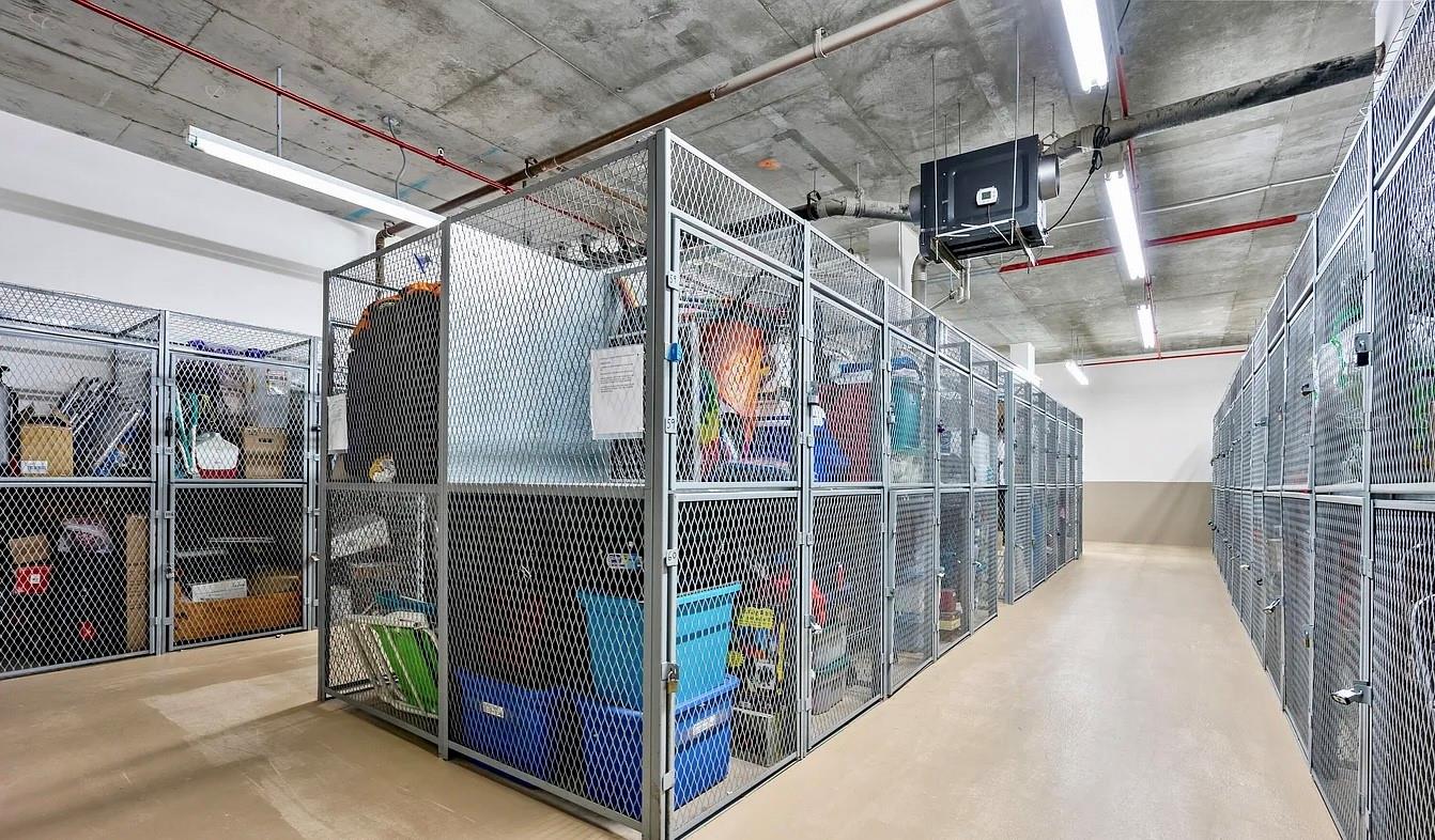 Image 44 of 47 For 4 Oceans West Boulevard 402b