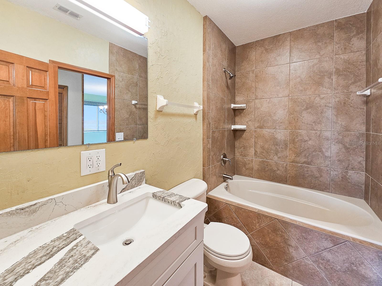 Image 20 of 29 For 2129 Ocean Shore Boulevard 2129