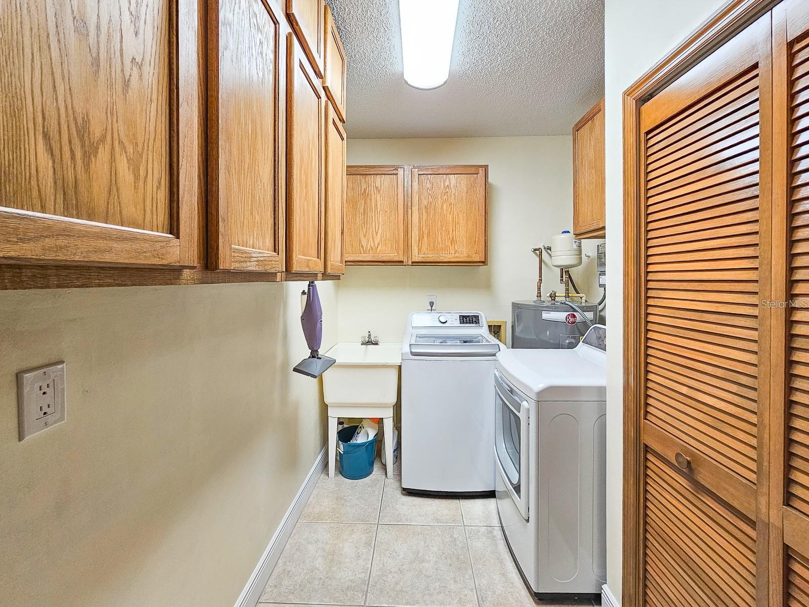 Image 21 of 29 For 2129 Ocean Shore Boulevard 2129