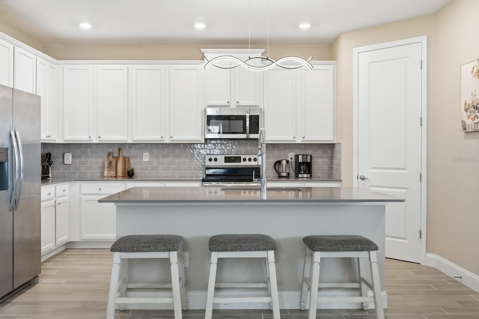 Image 14 of 46 For 4138 Clifden Drive