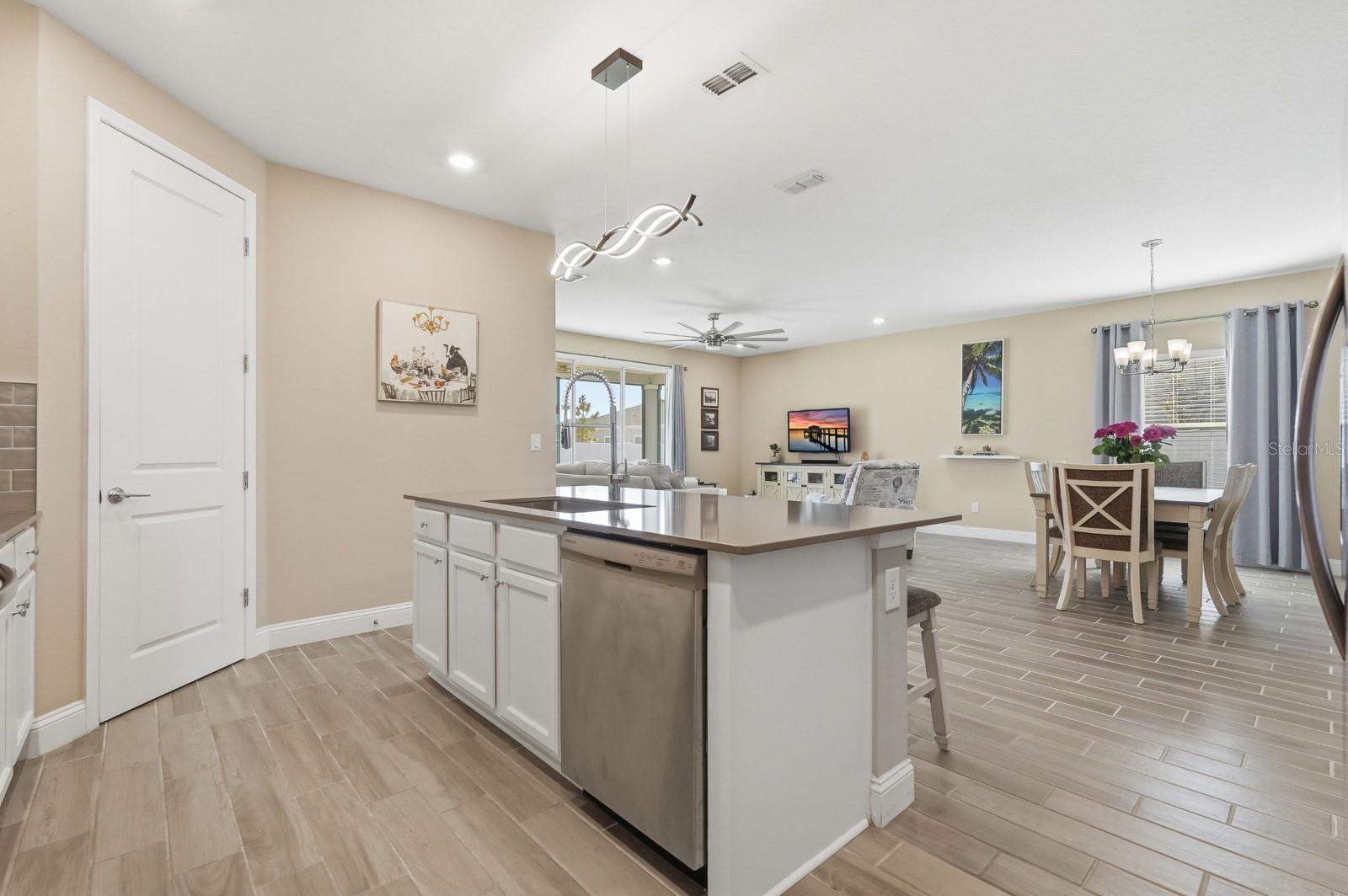 Image 15 of 46 For 4138 Clifden Drive