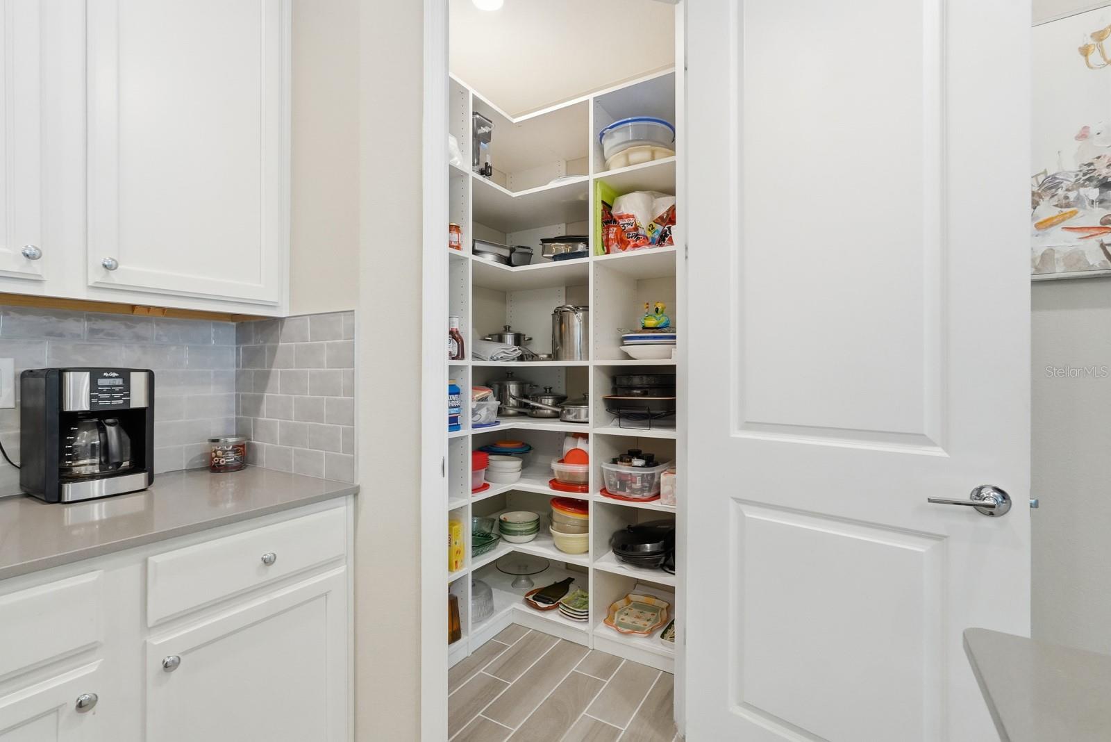 Image 19 of 46 For 4138 Clifden Drive