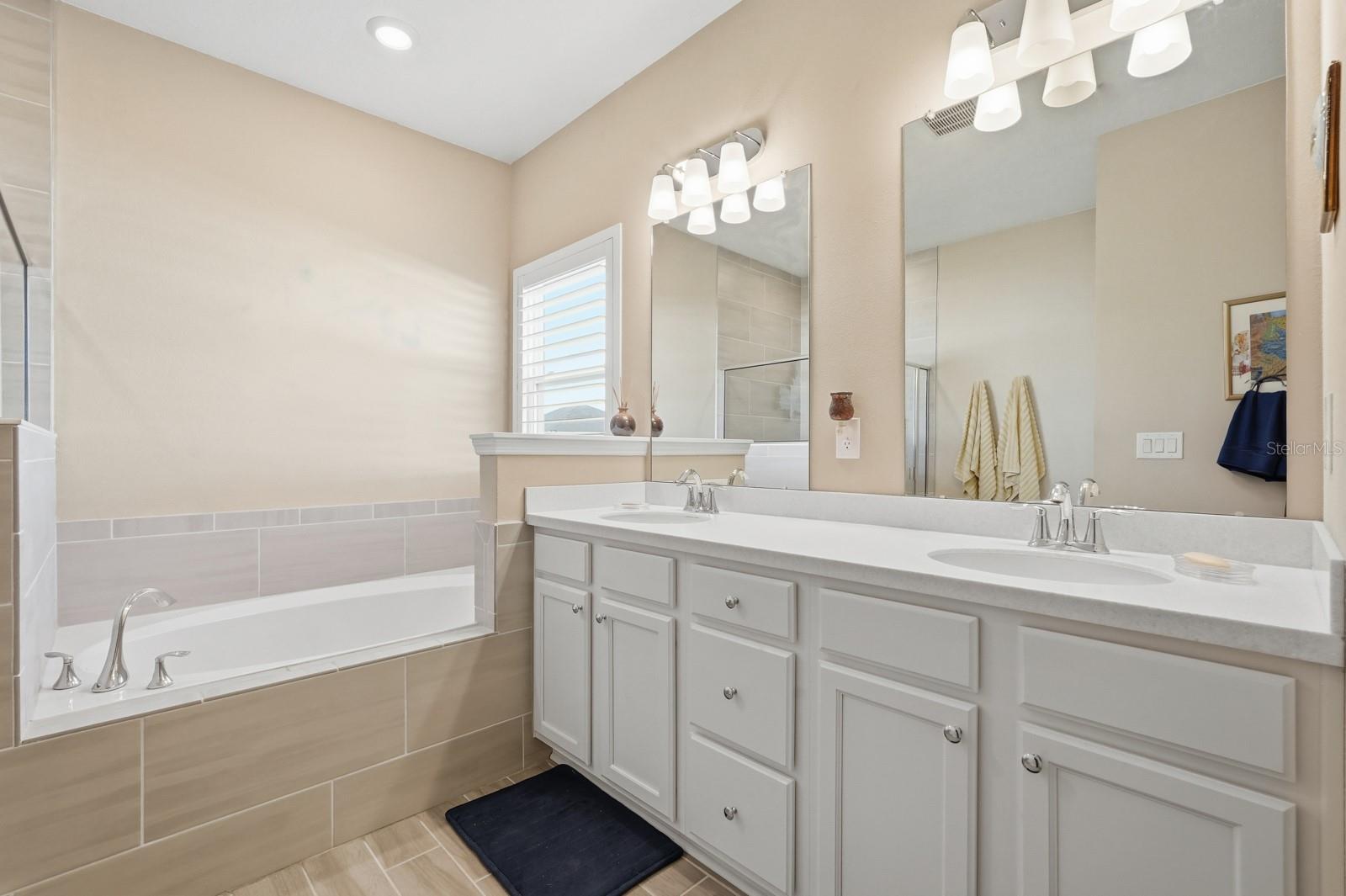 Image 23 of 46 For 4138 Clifden Drive