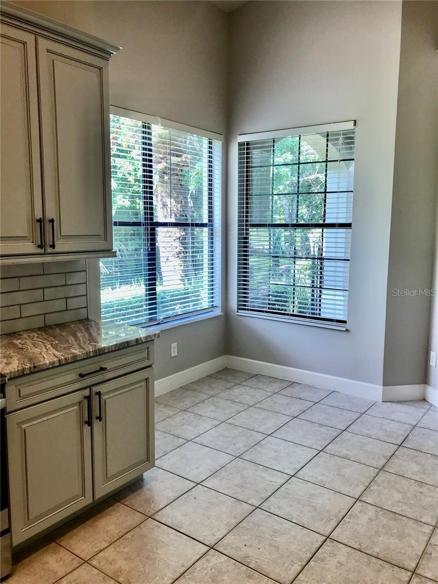 Image 7 of 49 For 37 River Landing Drive