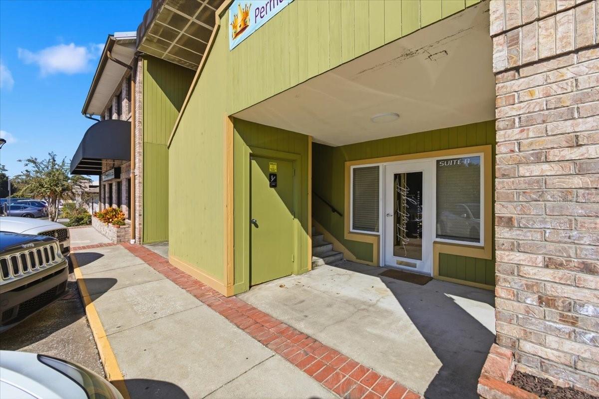 Image 14 of 98 For 7 Florida Park Drive N