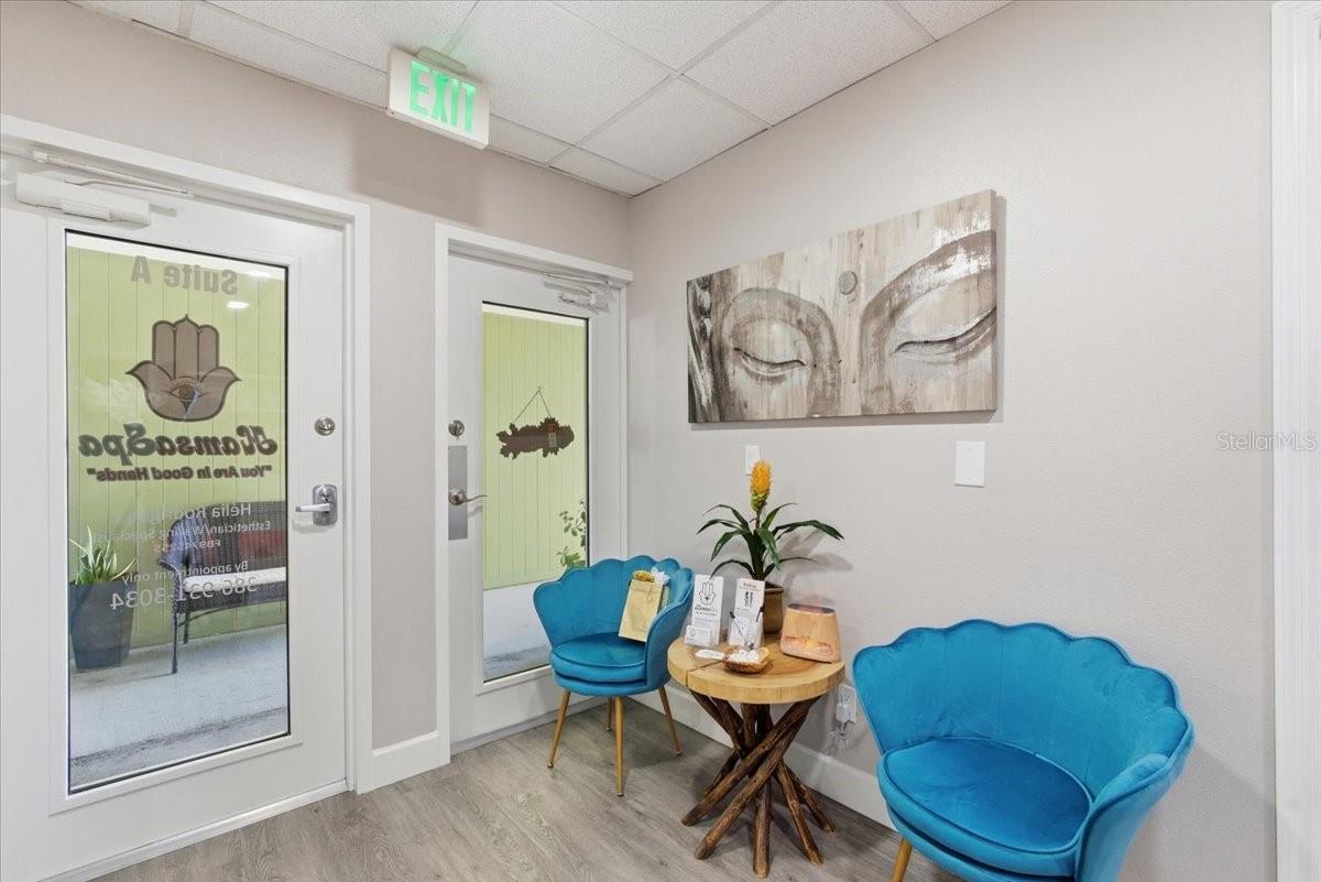 Image 22 of 98 For 7 Florida Park Drive N