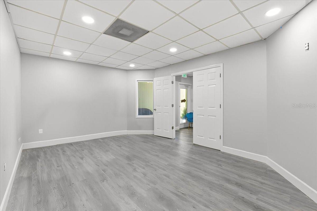 Image 35 of 98 For 7 Florida Park Drive N