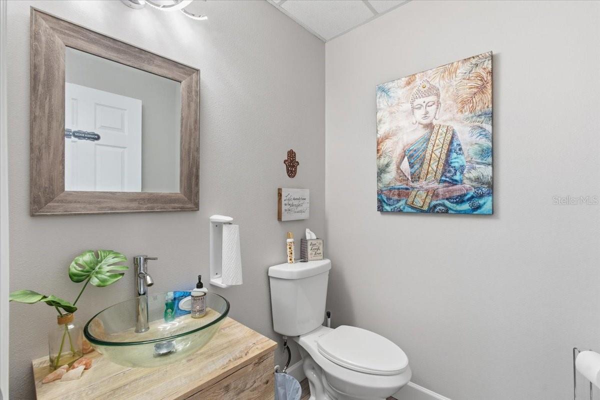 Image 37 of 98 For 7 Florida Park Drive N