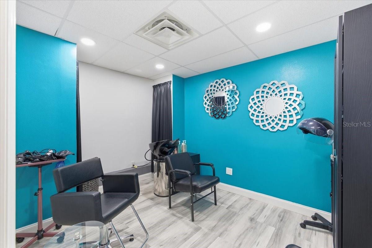 Image 41 of 98 For 7 Florida Park Drive N