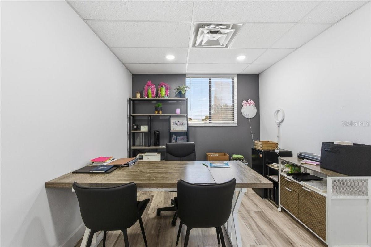 Image 45 of 98 For 7 Florida Park Drive N