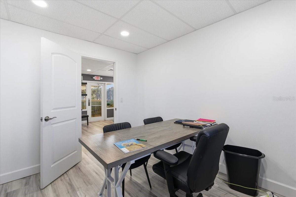 Image 46 of 98 For 7 Florida Park Drive N