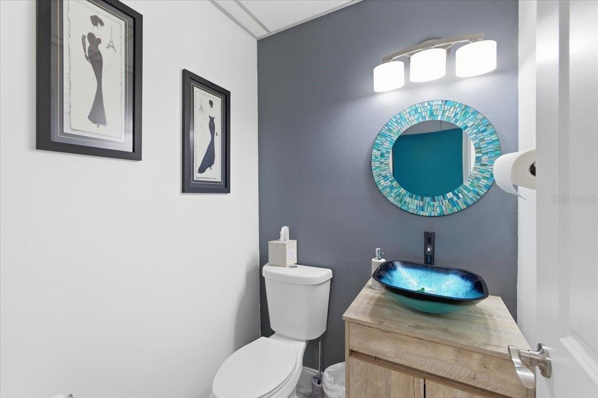 Image 47 of 98 For 7 Florida Park Drive N