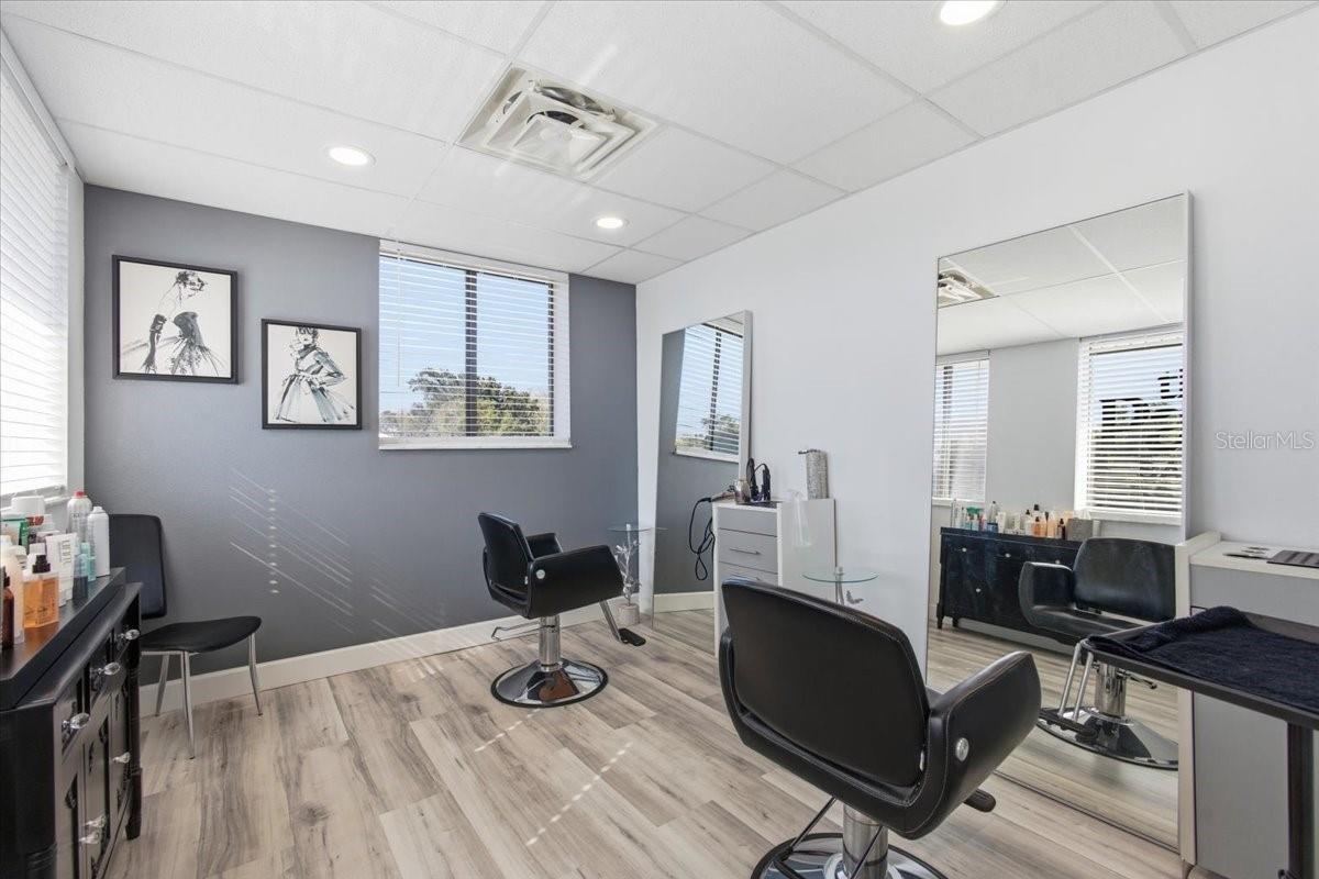 Image 49 of 98 For 7 Florida Park Drive N