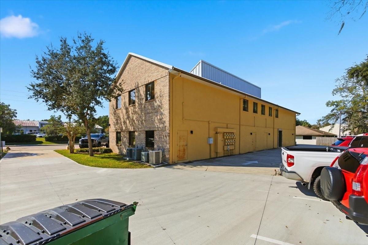 Image 54 of 98 For 7 Florida Park Drive N