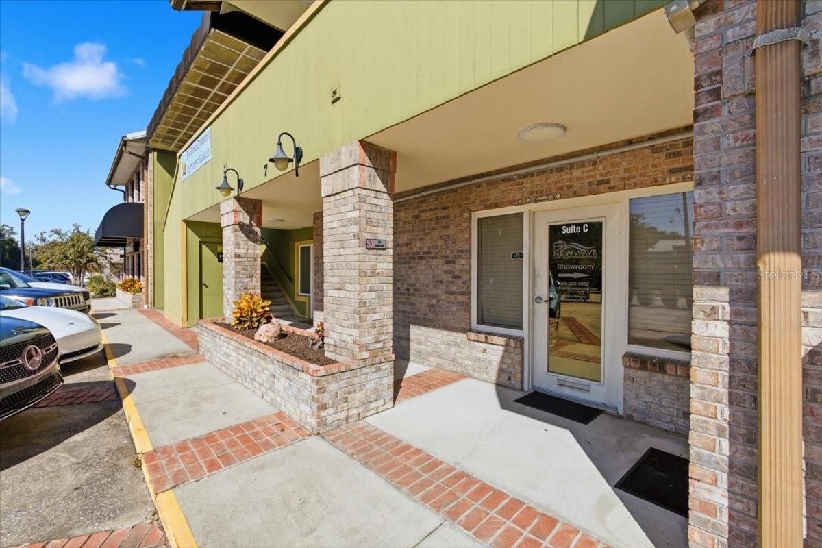 Image 6 of 98 For 7 Florida Park Drive N