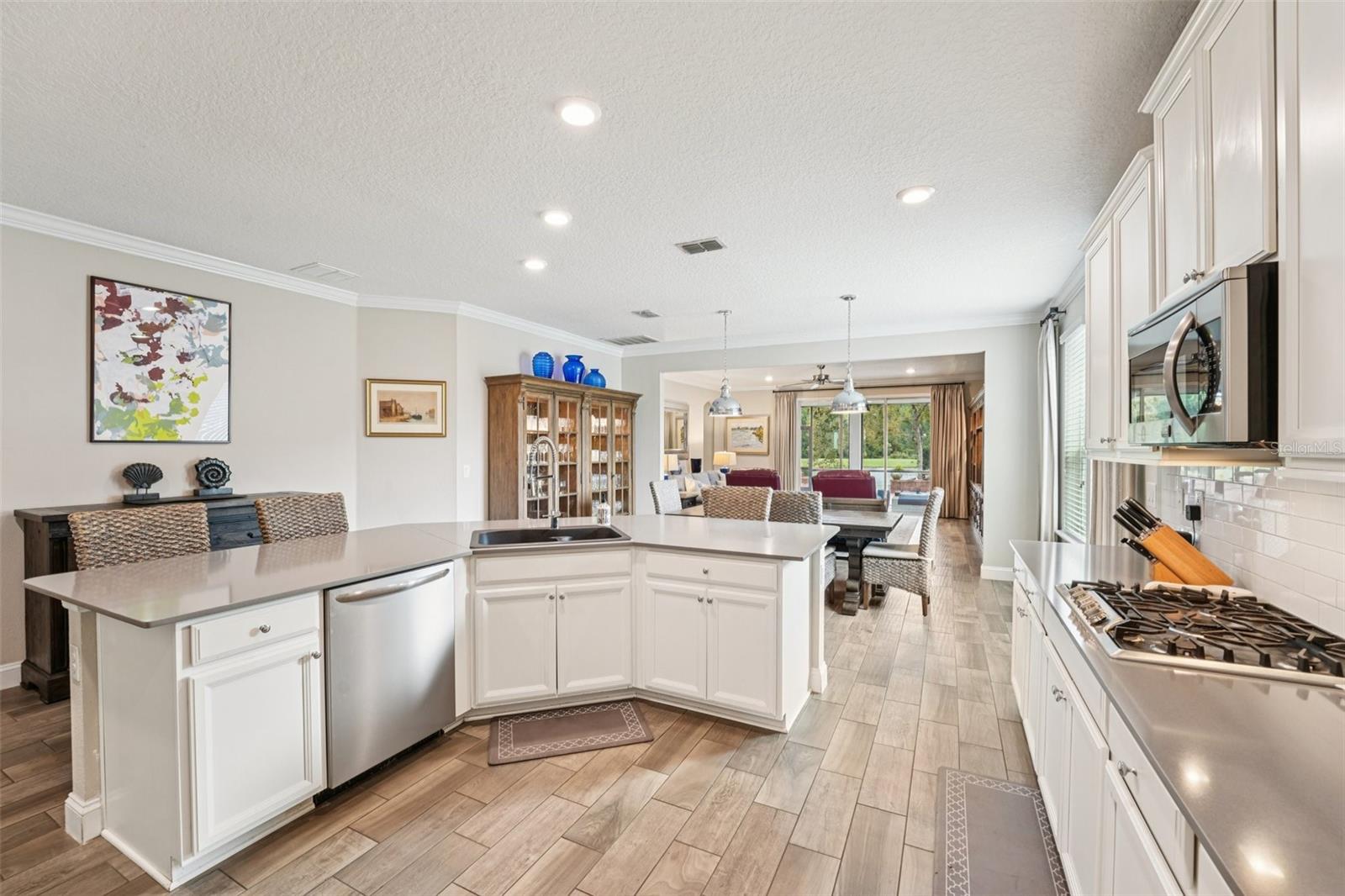 Image 20 of 91 For 2785 Las Calinas Boulevard