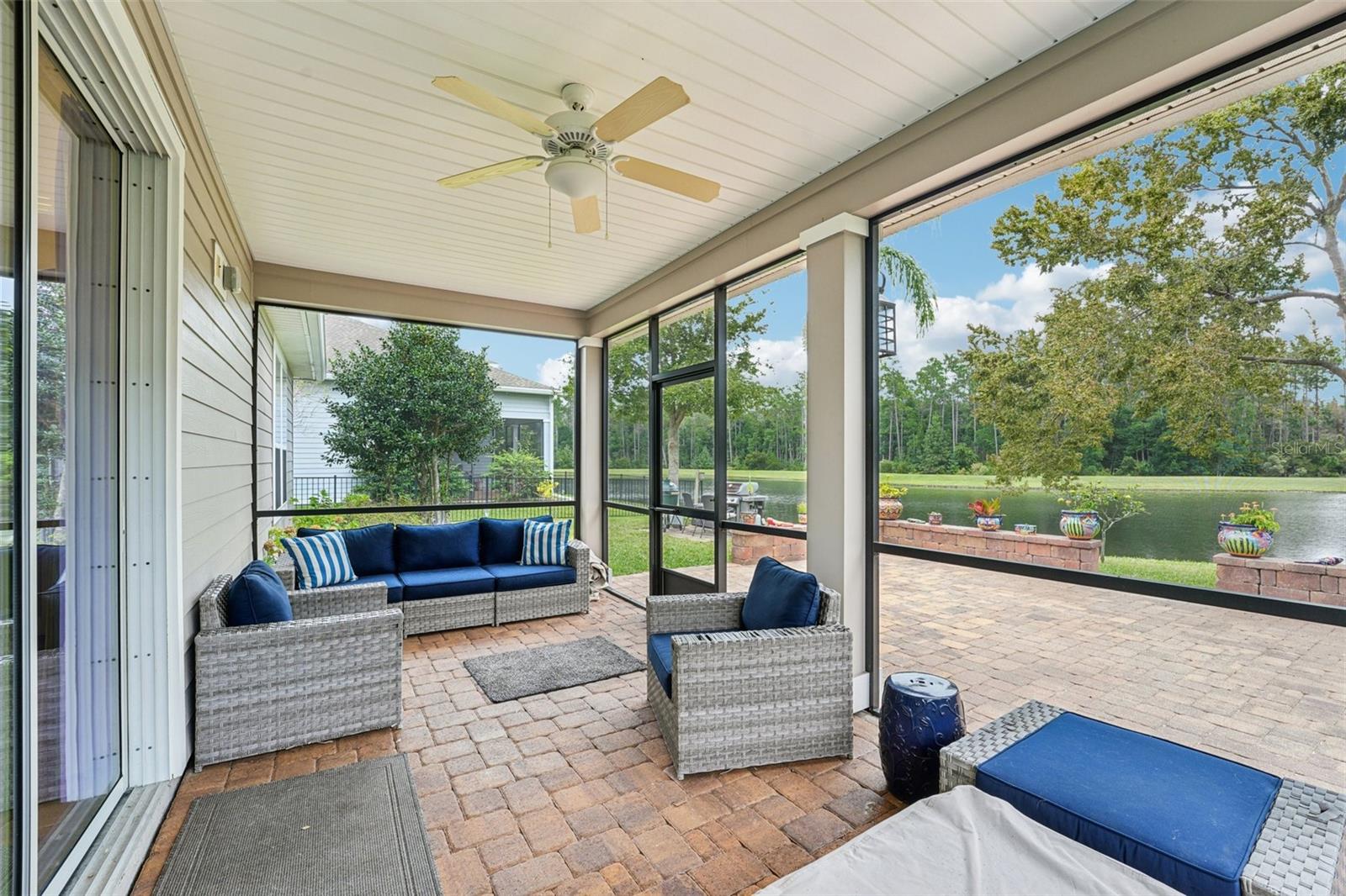 Image 24 of 91 For 2785 Las Calinas Boulevard