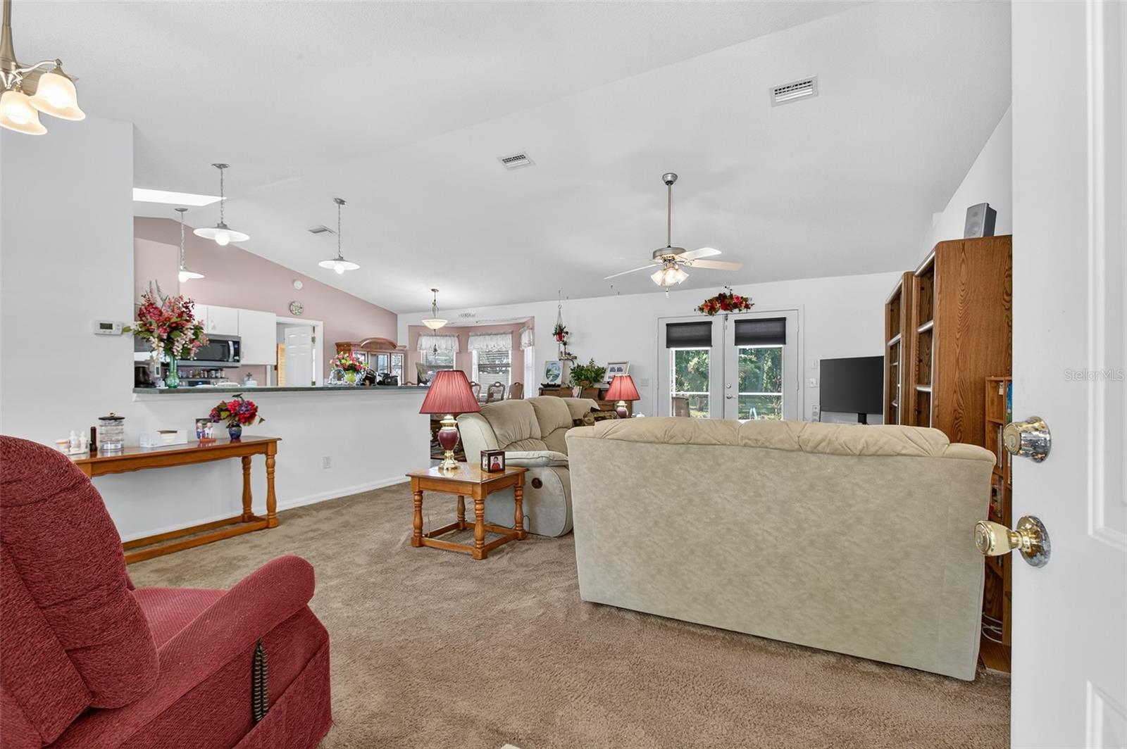 Image 11 of 56 For 2 Long Place