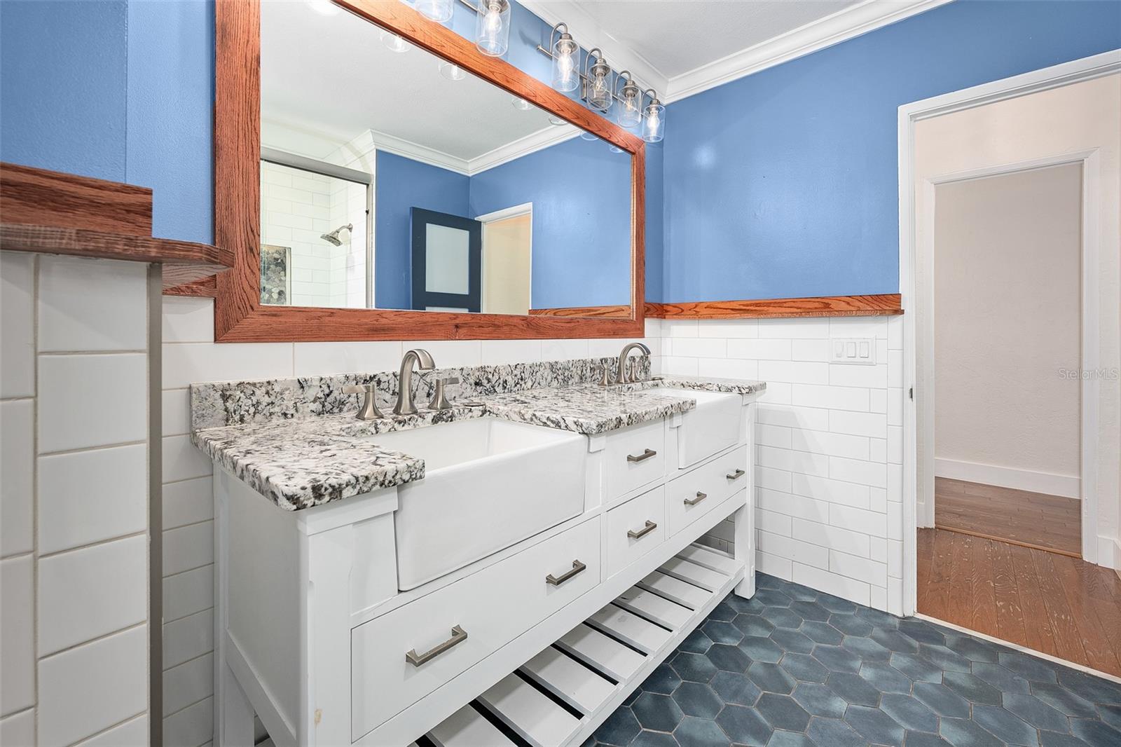 Image 24 of 48 For 116 Neptune Avenue