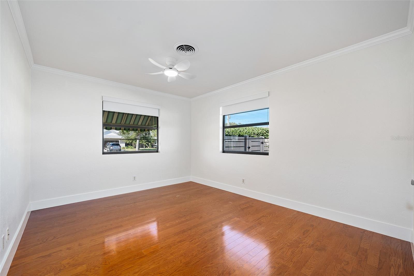 Image 36 of 48 For 116 Neptune Avenue