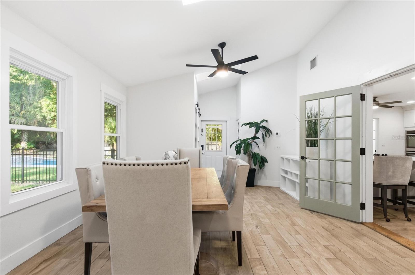 Image 25 of 53 For 3 Creek Bluff Run