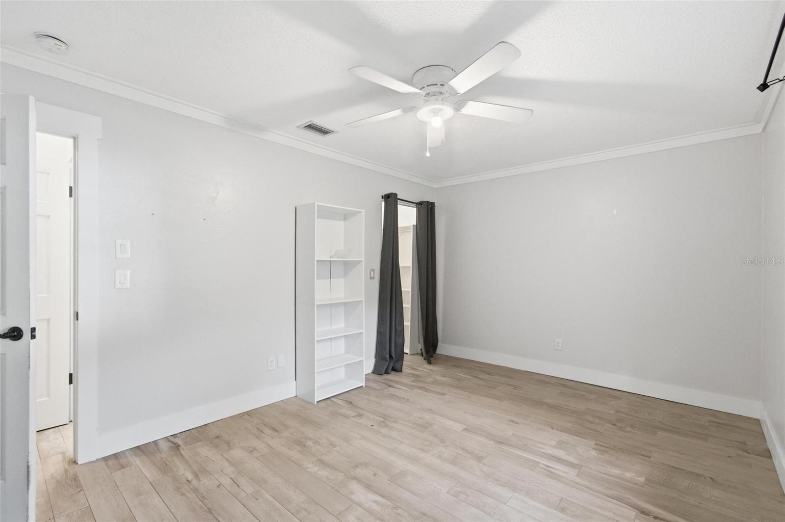 Image 33 of 53 For 3 Creek Bluff Run