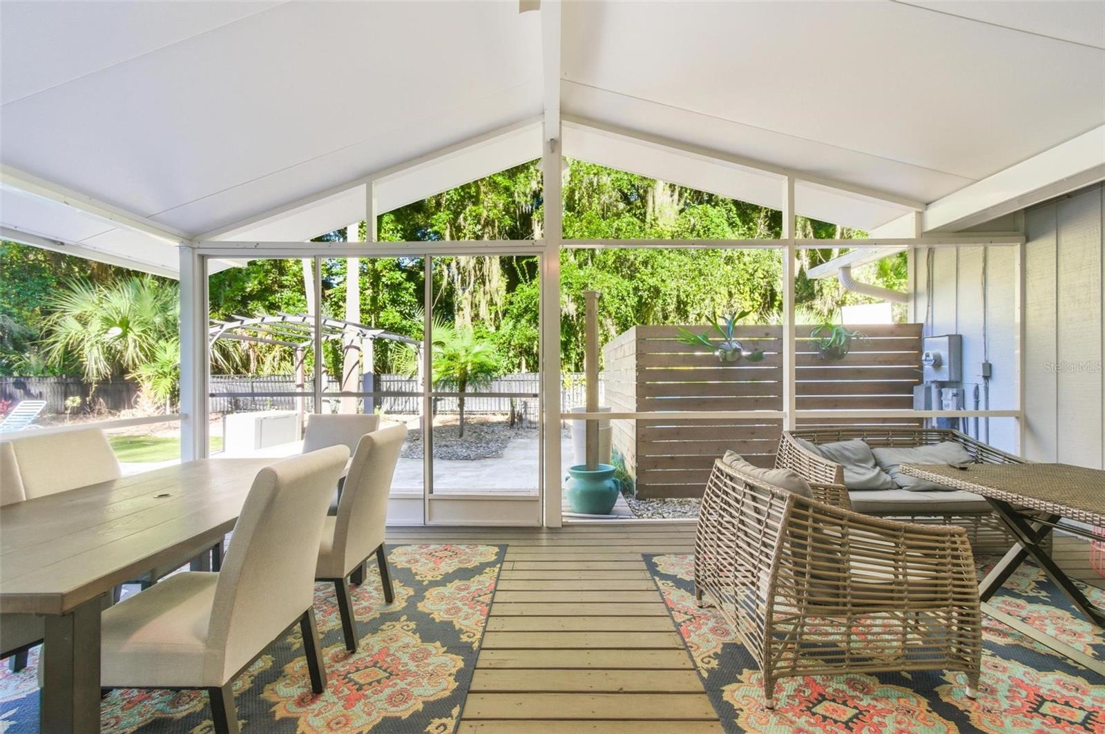 Image 38 of 53 For 3 Creek Bluff Run