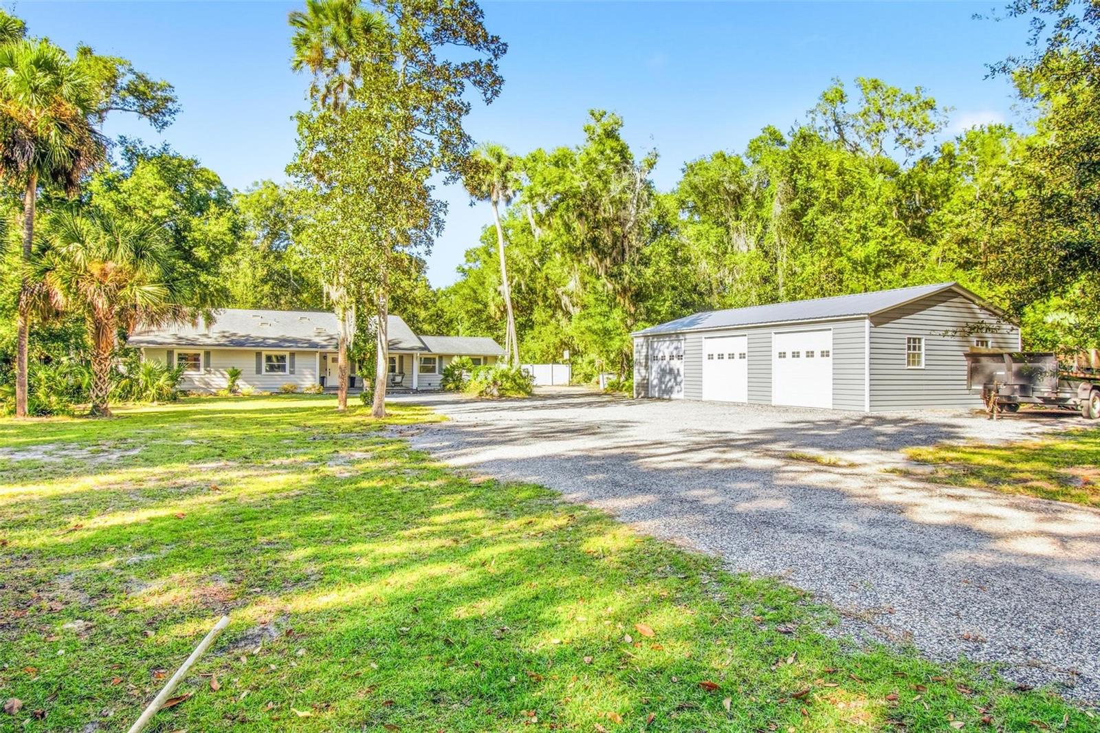 Image 4 of 53 For 3 Creek Bluff Run