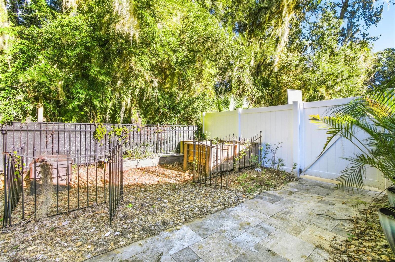 Image 43 of 53 For 3 Creek Bluff Run