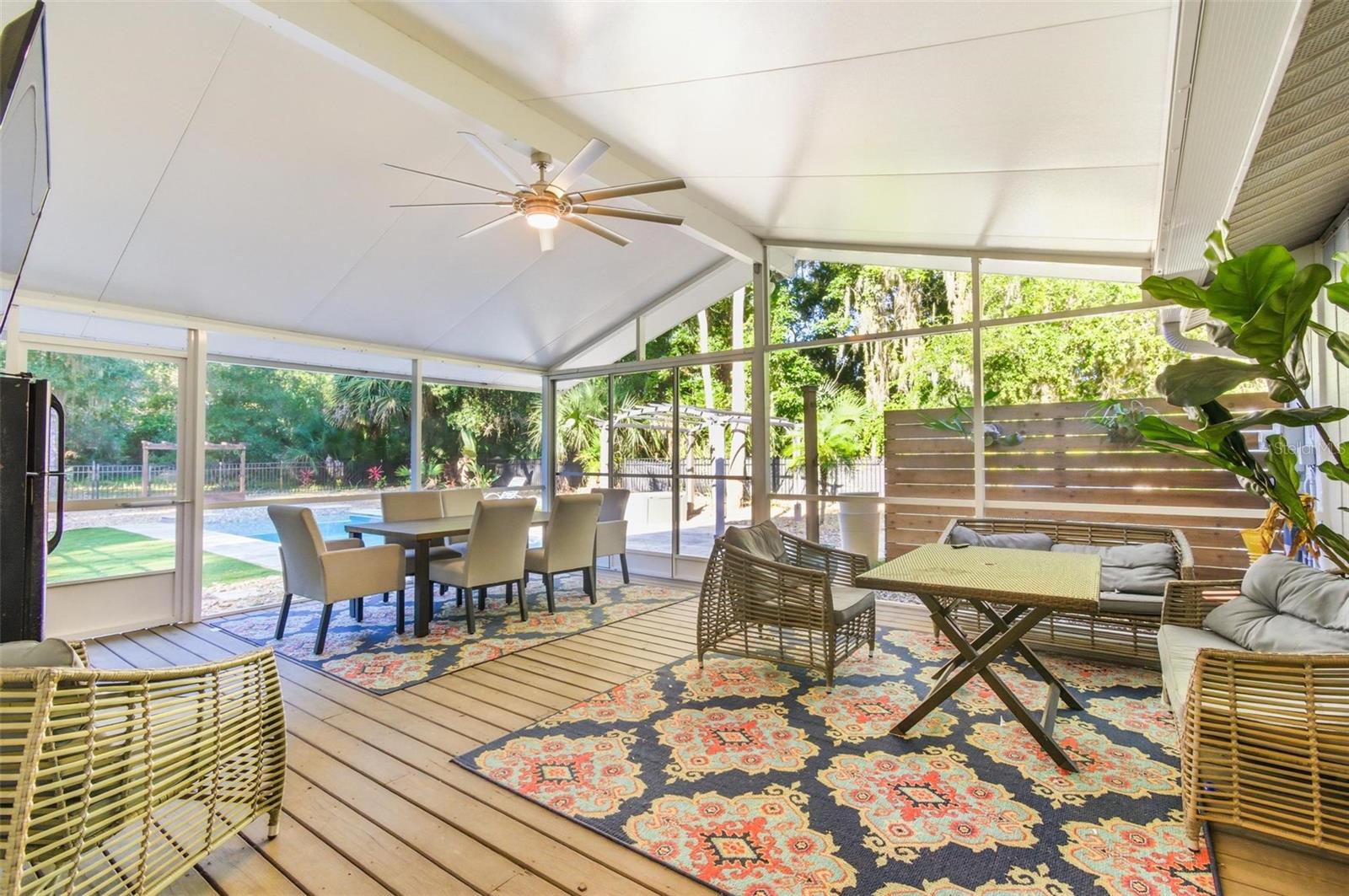 Image 6 of 53 For 3 Creek Bluff Run