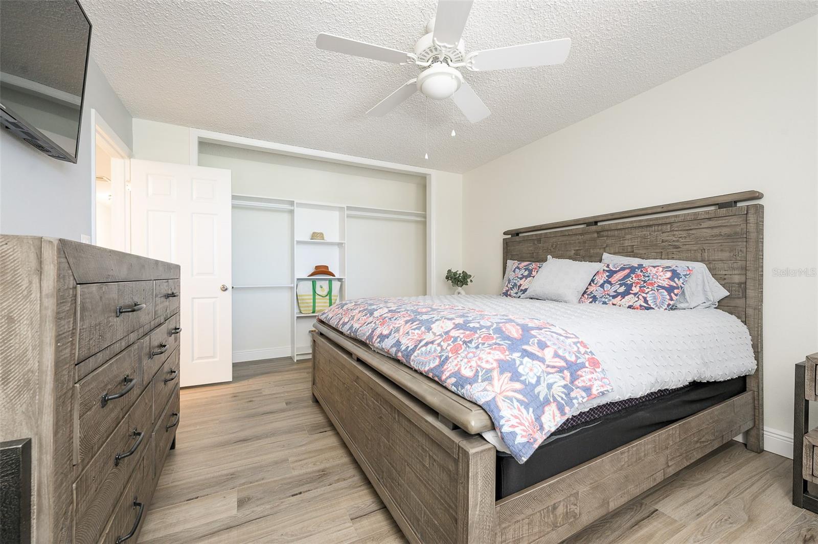 Image 36 of 62 For 3360 Ocean Shore Boulevard 306