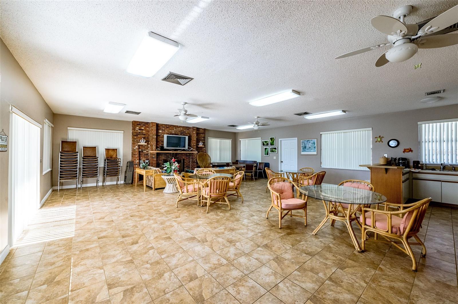 Image 54 of 62 For 3360 Ocean Shore Boulevard 306